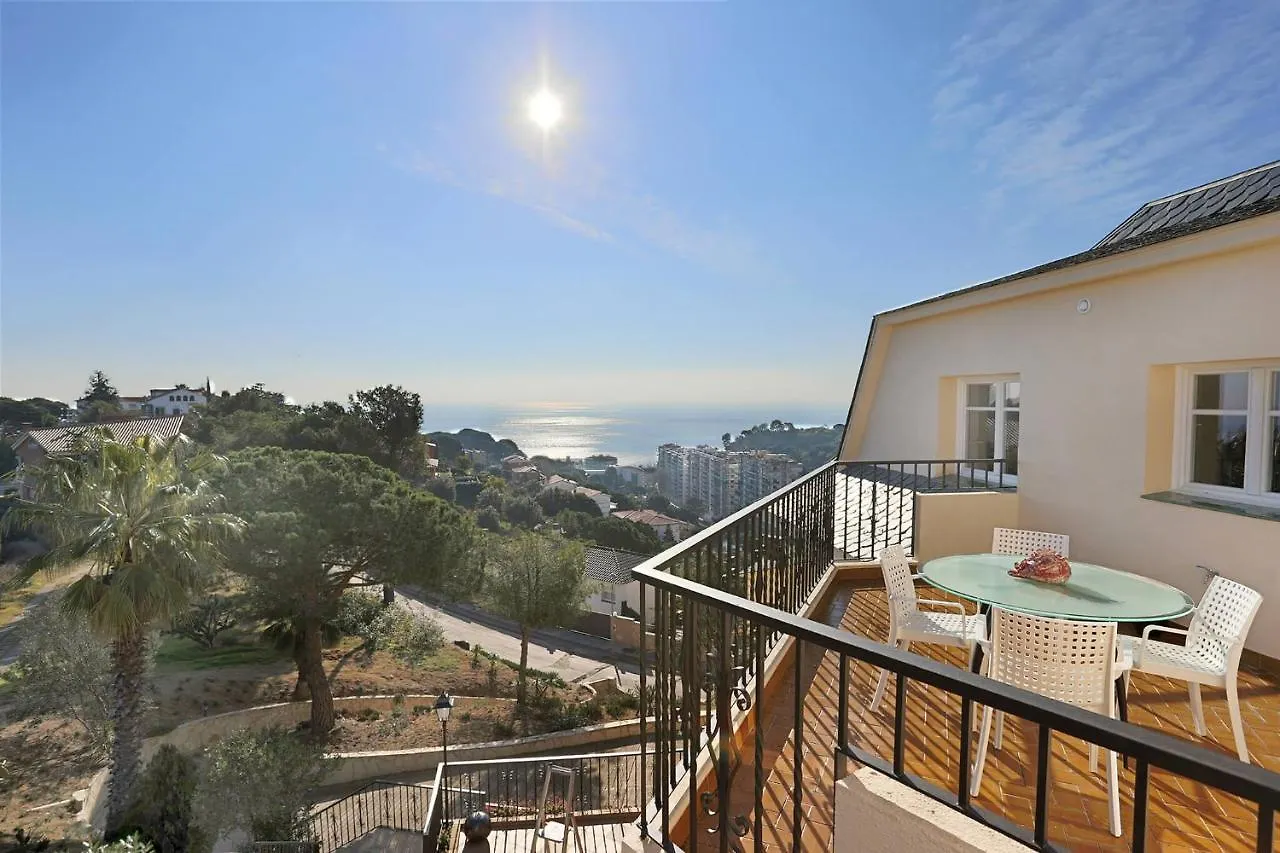 Homestay Villa Estrella - Costa Brava Calella Spain