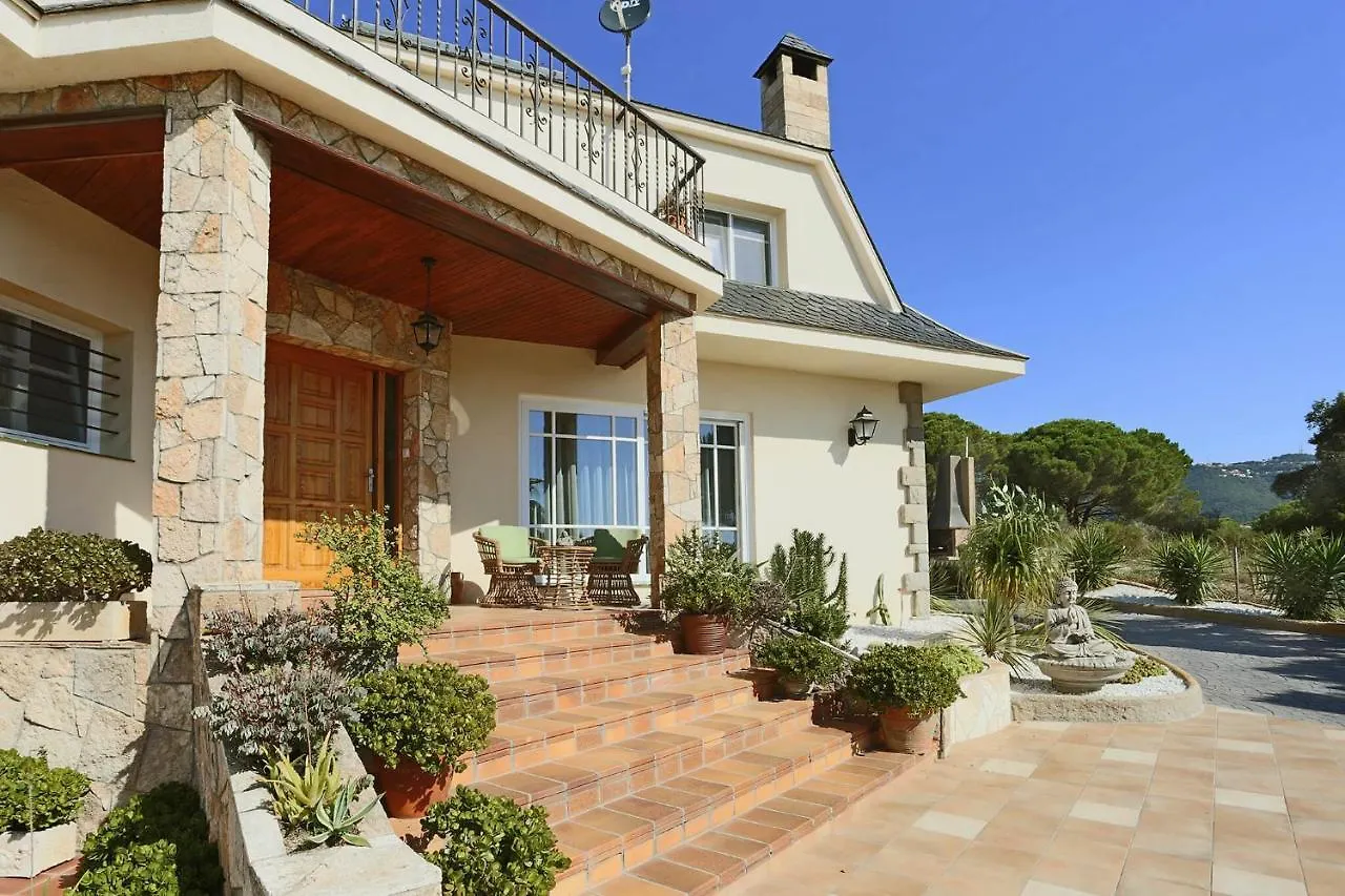 Homestay Villa Estrella - Costa Brava Calella 0*,