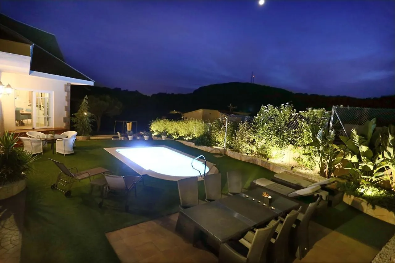 Homestay Villa Estrella - Costa Brava Calella 0*,  Espagne