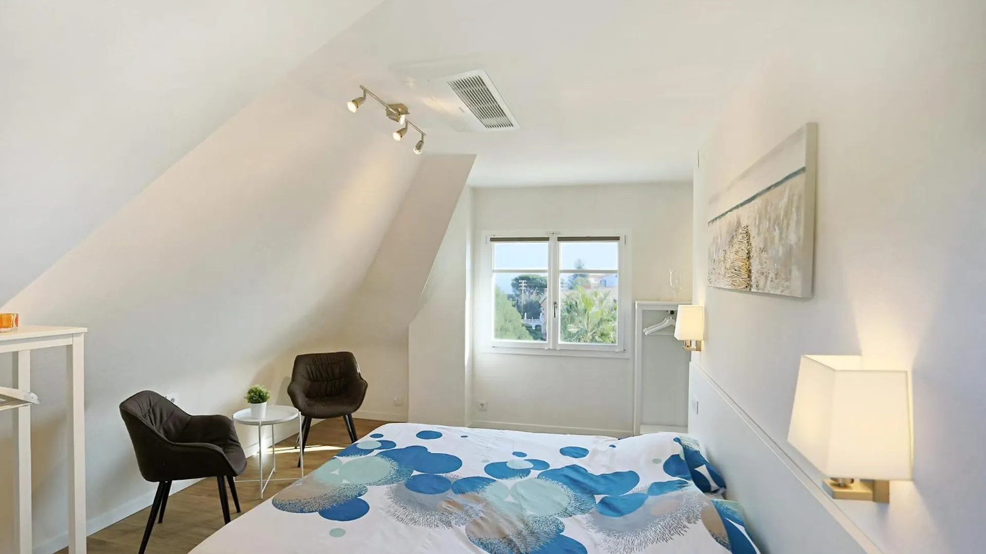 Homestay Villa Estrella - Costa Brava Calella Spain